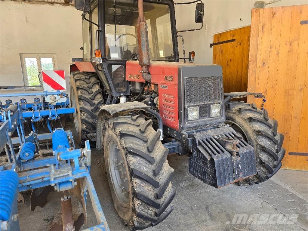 Belarus MTS 1025 Tractors