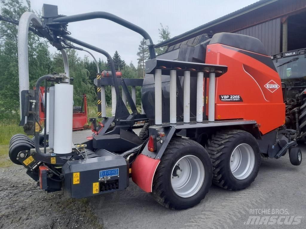 Kuhn VBP 2265 Round Balers