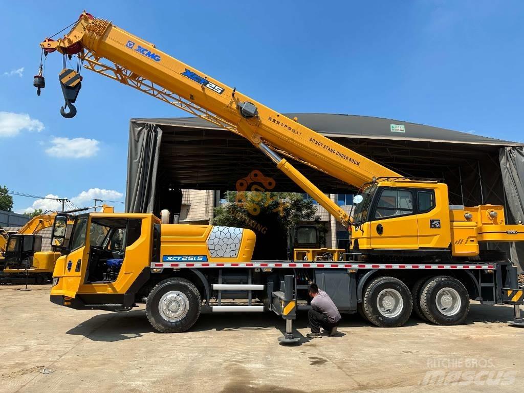 XCMG XCT 25 Mobile and all terrain cranes