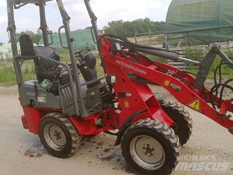 Weidemann 1140 Skid Steer Loaders