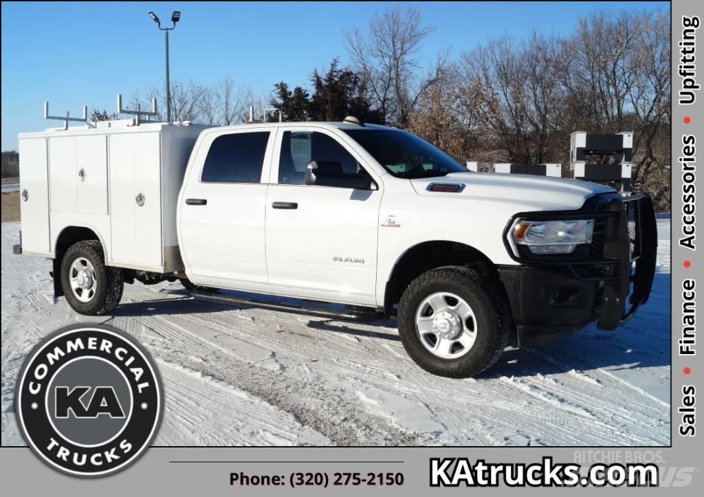 RAM 3500 TRADESMAN Pickup Trucks