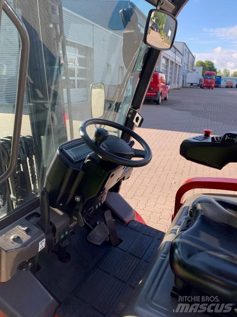 Manitou ME425C Electric Forklifts