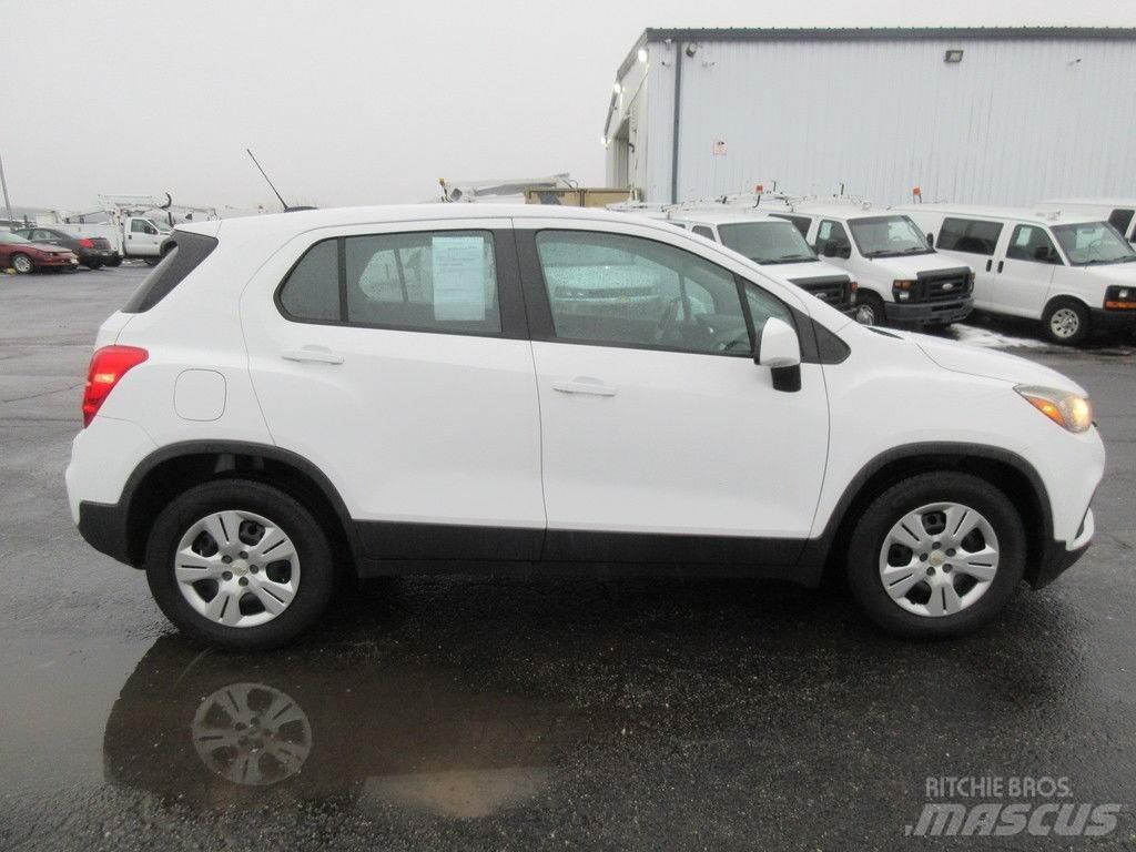 Chevrolet Trax Automobiles / SUVS