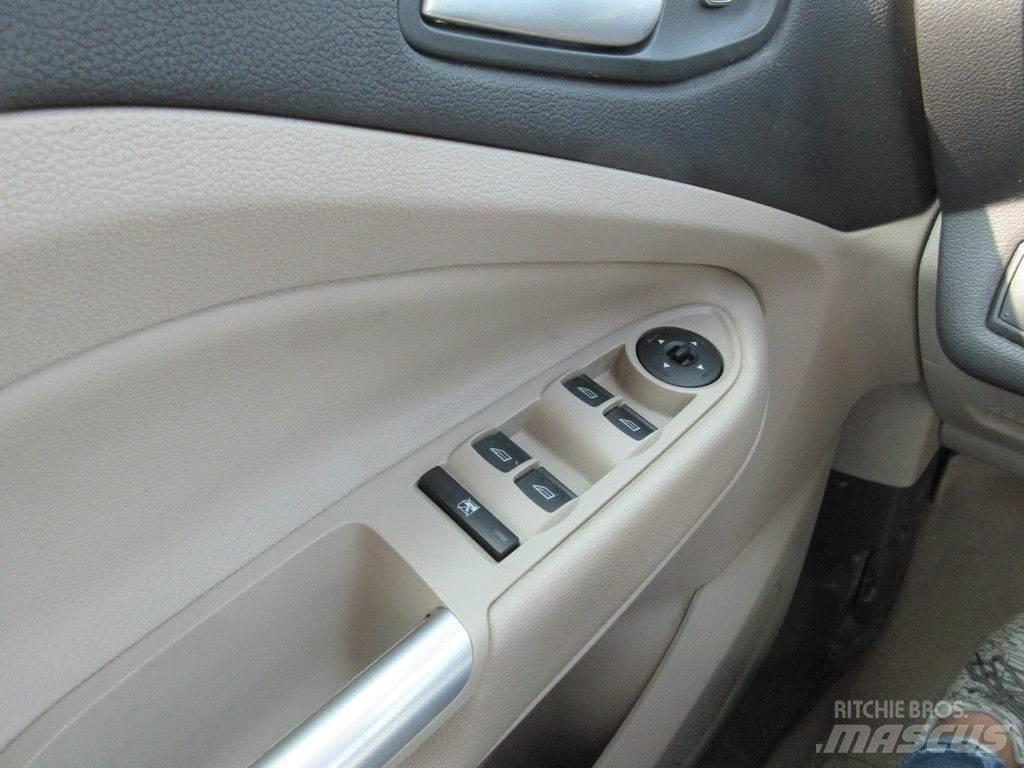 Ford Escape Automobiles / SUVS