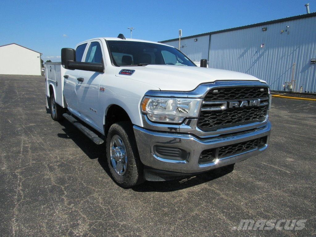 RAM 2500 Tow Trucks / Wreckers