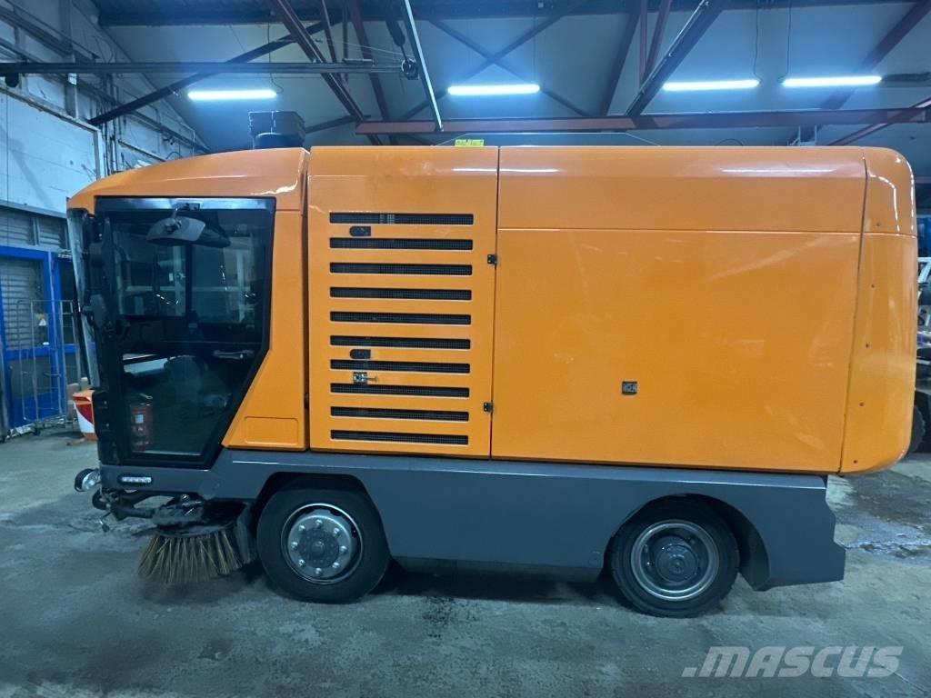 Ravo 540 STH Sweepers