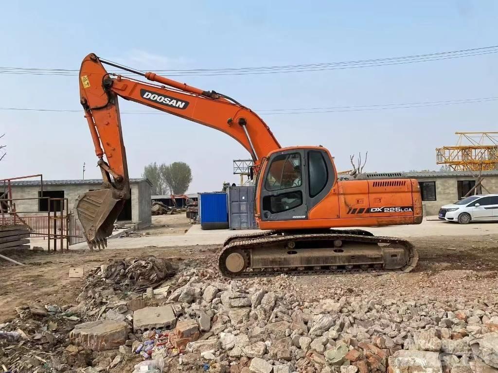 Doosan DX 225 LCA Crawler Excavators