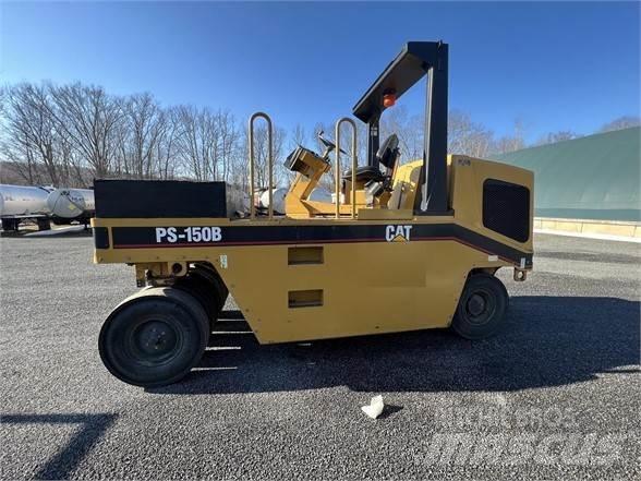 CAT PS-150B Pneumatic tired rollers