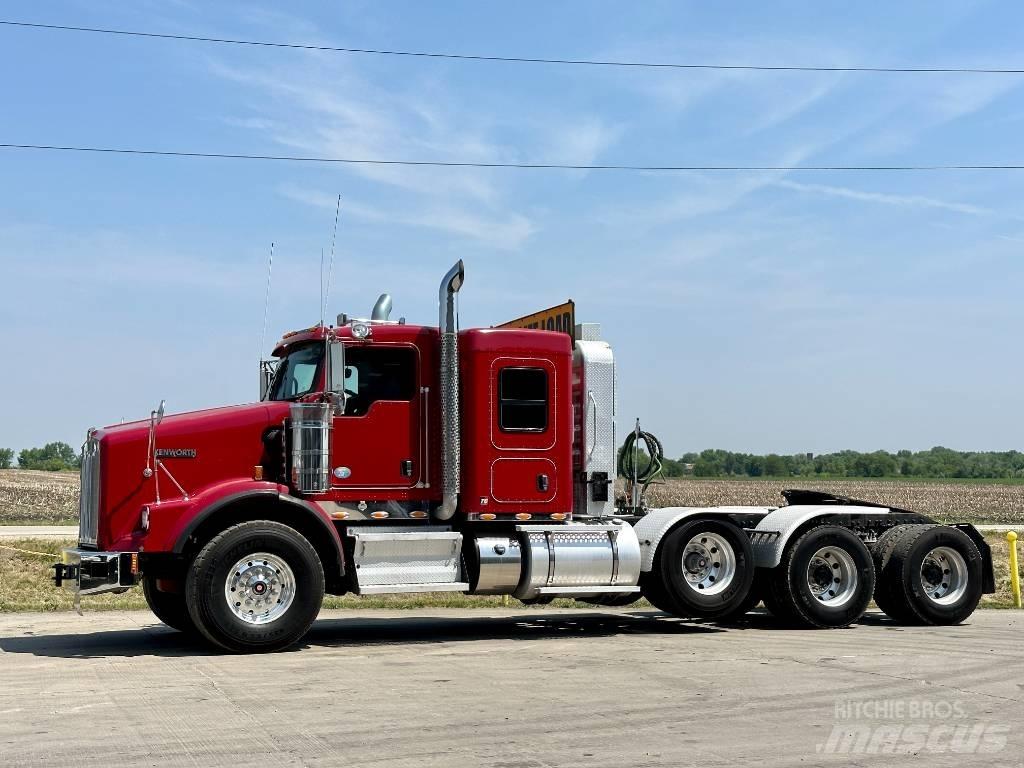 Kenworth T 800 Conventional Trucks / Tractor Trucks
