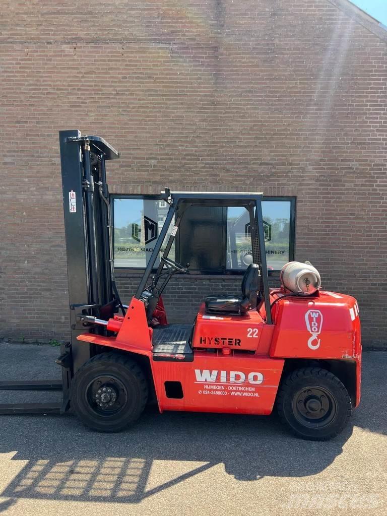 Hyster H400XL-5 LPG trucks