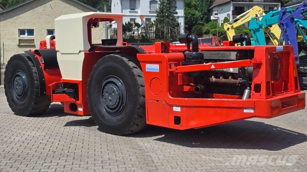 Toro 400 Mining Loaders