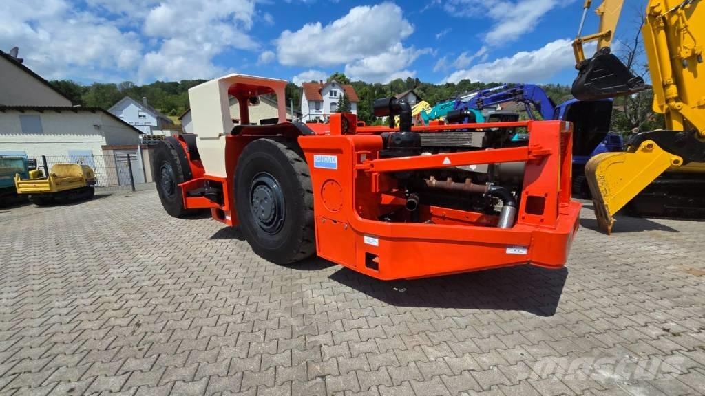 Toro 400 Mining Loaders