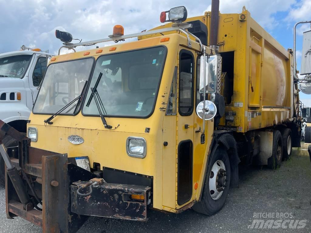 CCC LOW ENTRY Garbage Trucks / Recycling Trucks