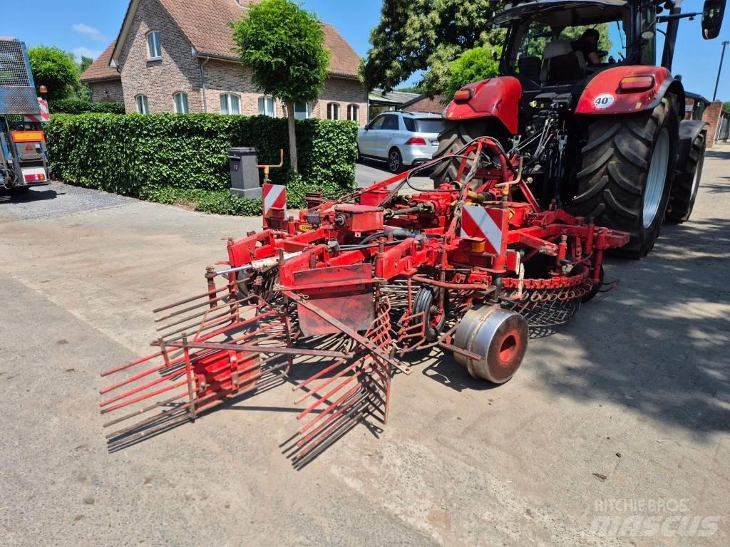 Gilles A47 Beet Harvesters