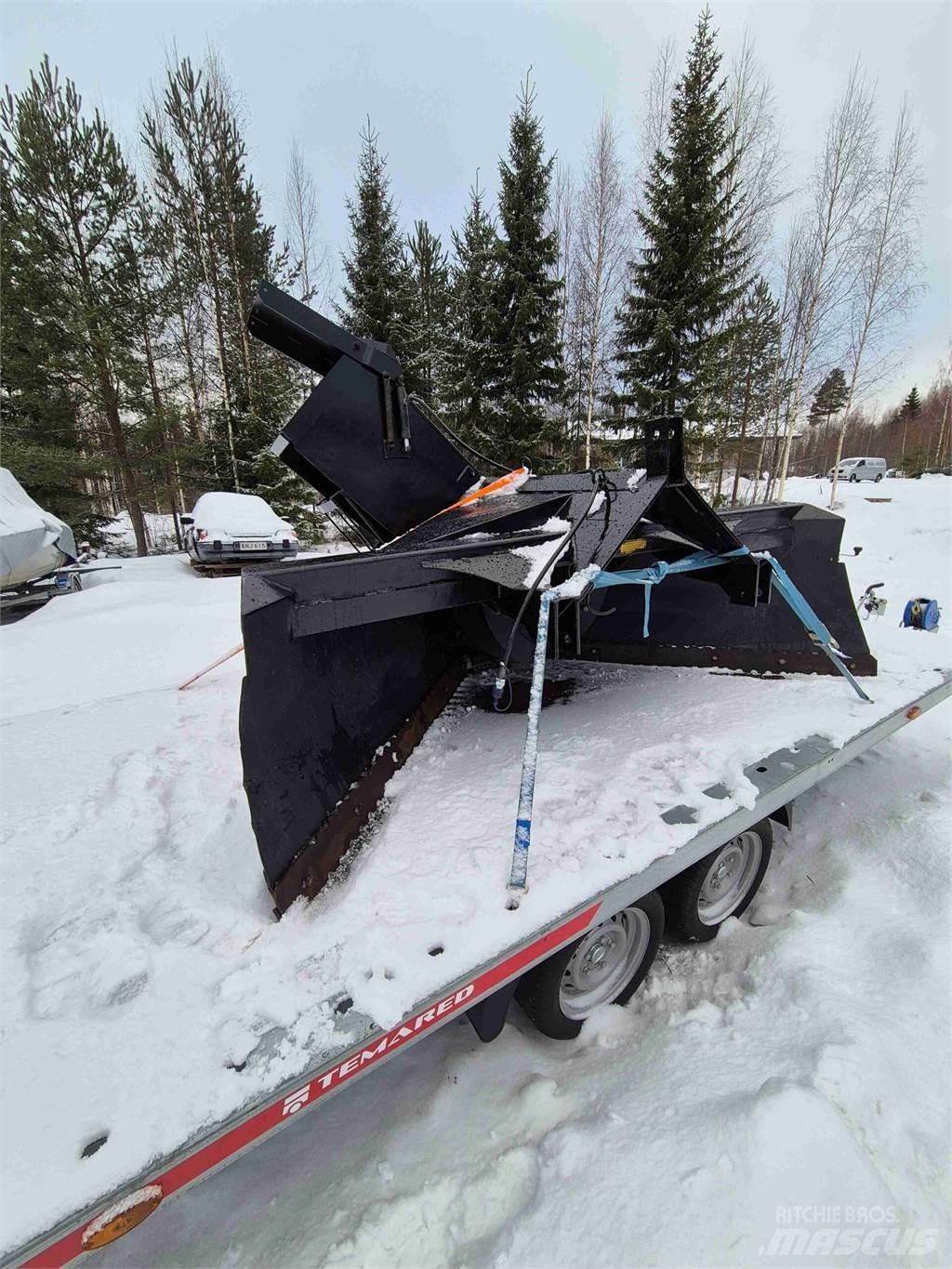 Leppä 255 Snow Blowers