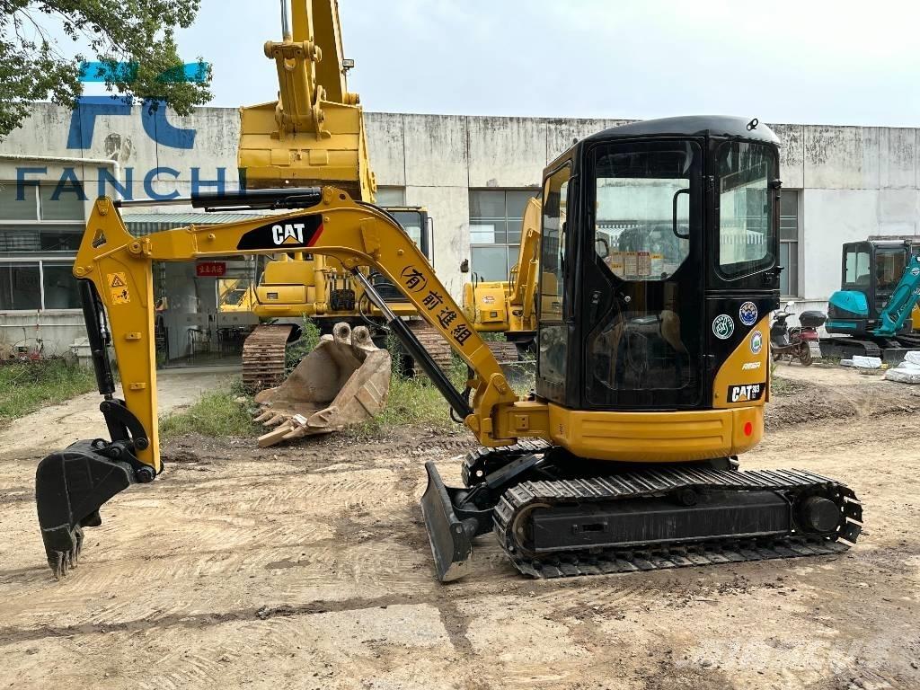 CAT 303 CR Mini Excavators <7t (Mini Diggers)