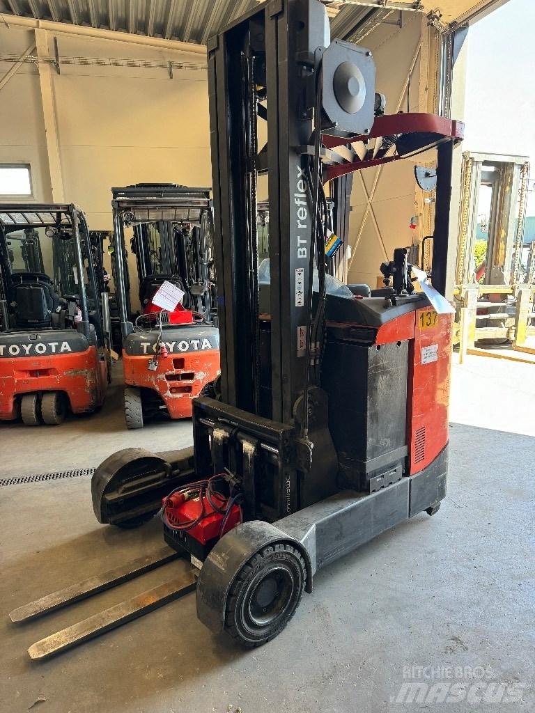 Toyota RRE160R Reach trucks