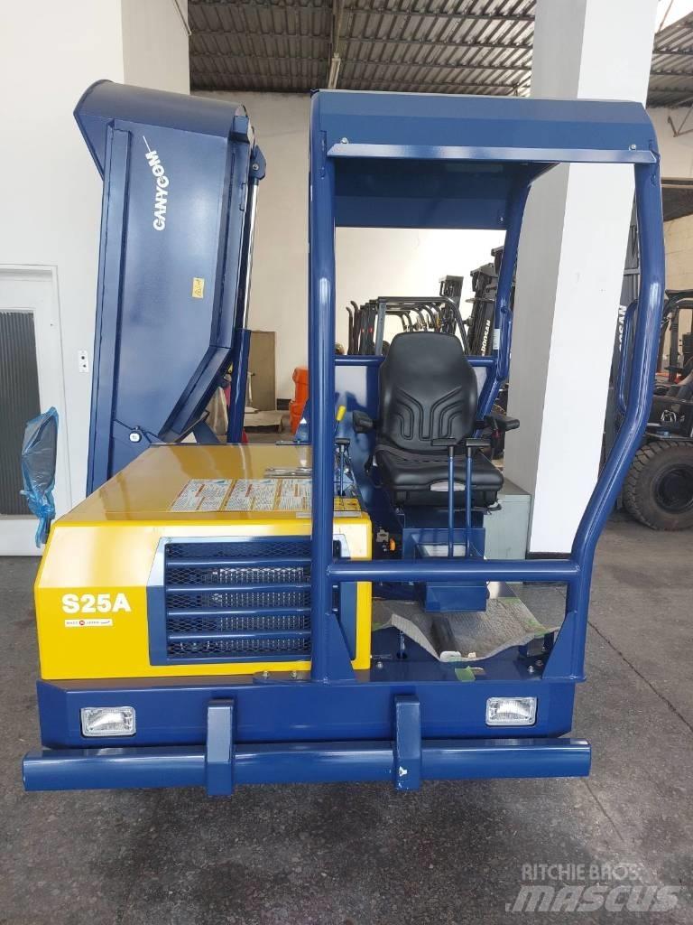 Canycom S 25 A Site Dumpers