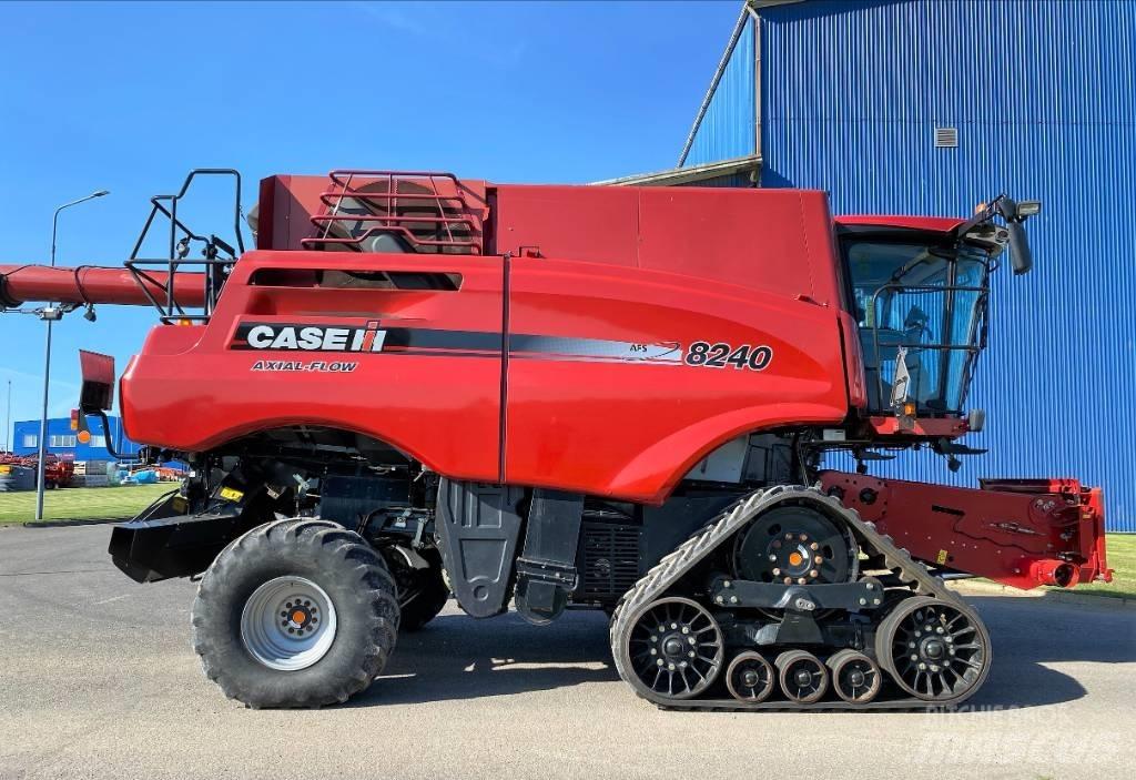 Case IH 8240 Combine Harvesters
