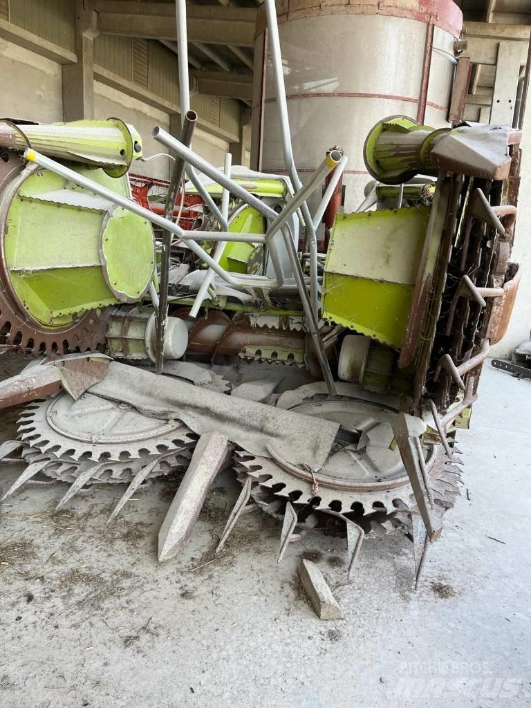 CLAAS RU 600 Foragers