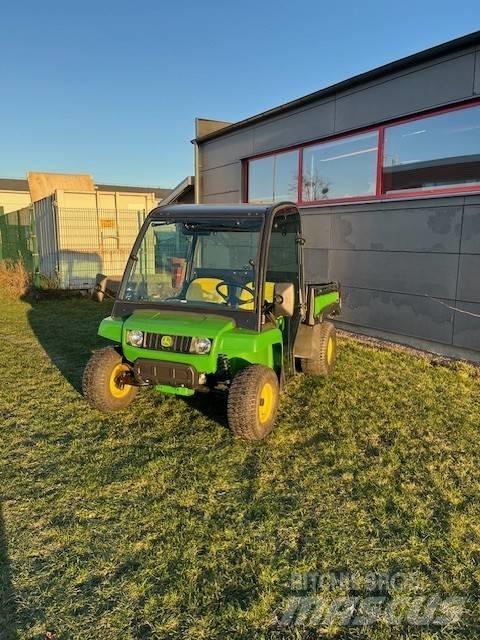 John Deere Gator TE Utility Machines