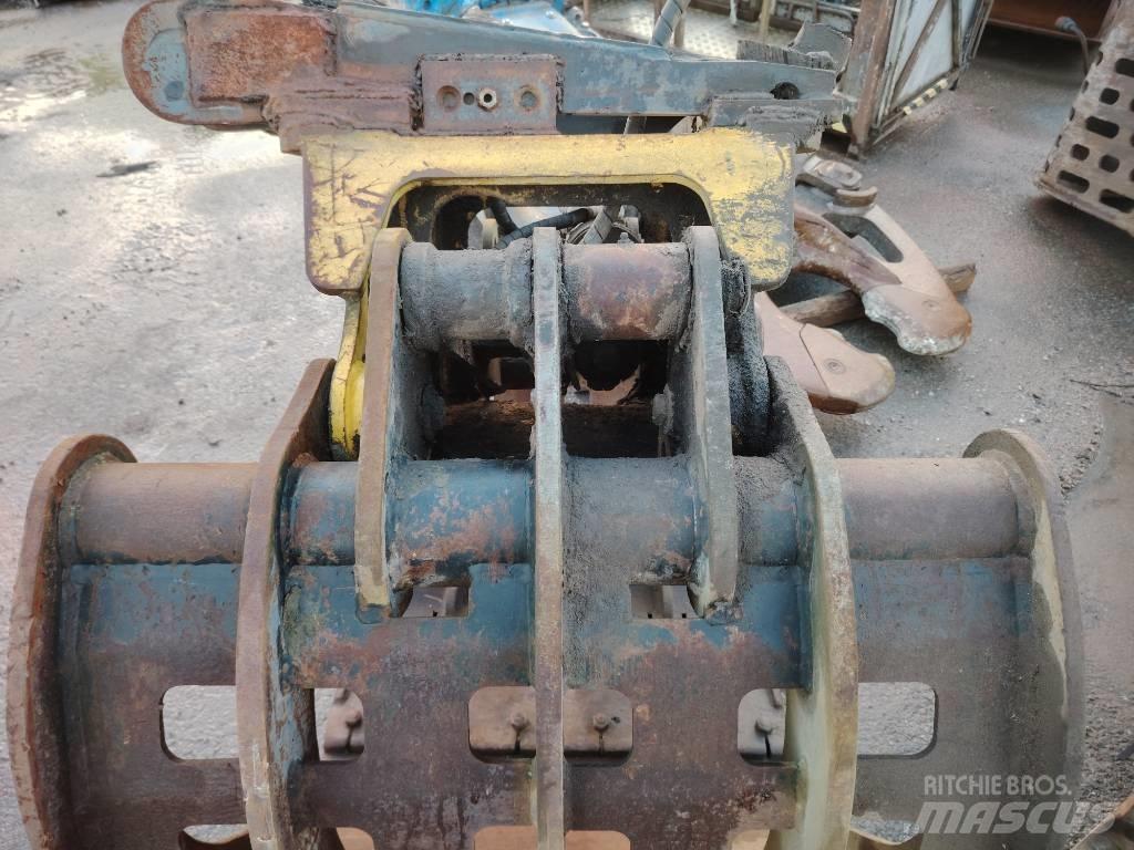 Engcon Koura Grapples