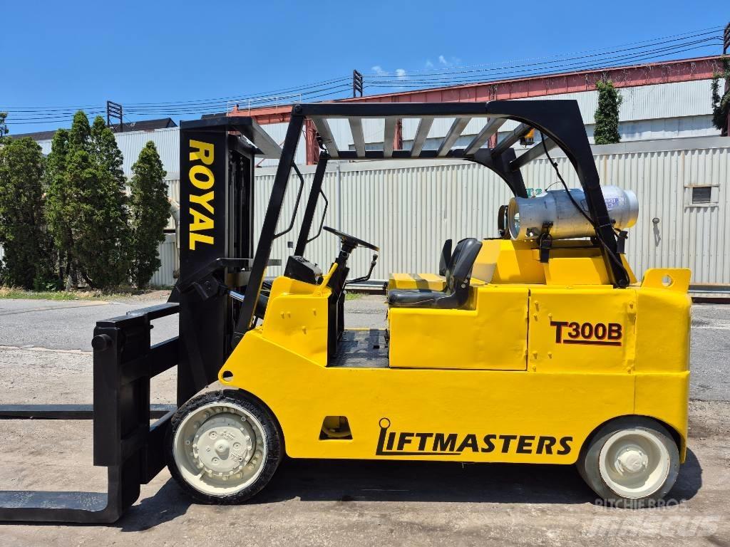 Royal T300B Rough Terrain Trucks
