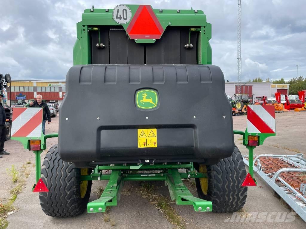 John Deere V 461 M Round Balers