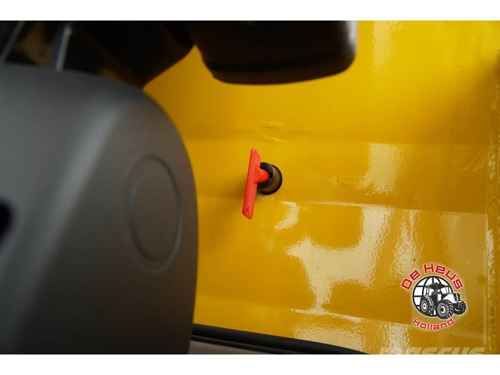 Eurotrac W11 Wheel Loaders