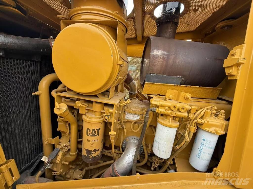 CAT D 8 T Crawler dozers