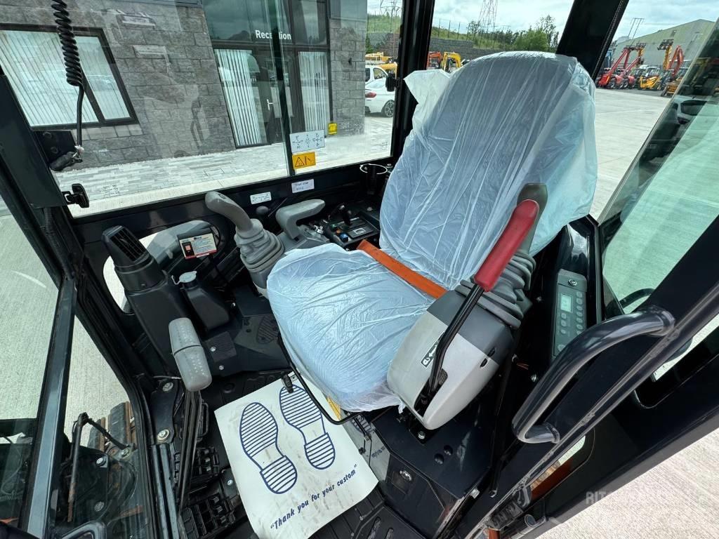 Hitachi ZX 26 U-6CLR Mini Excavators <7t (Mini Diggers)
