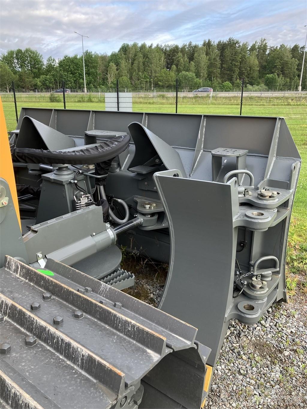 Liebherr PR 726 Crawler dozers