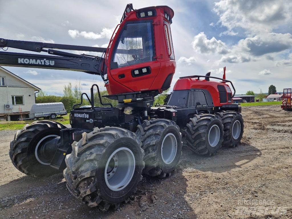 Komatsu 931 XC Harvesters