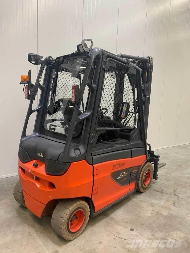 Linde E25 Electric Forklifts