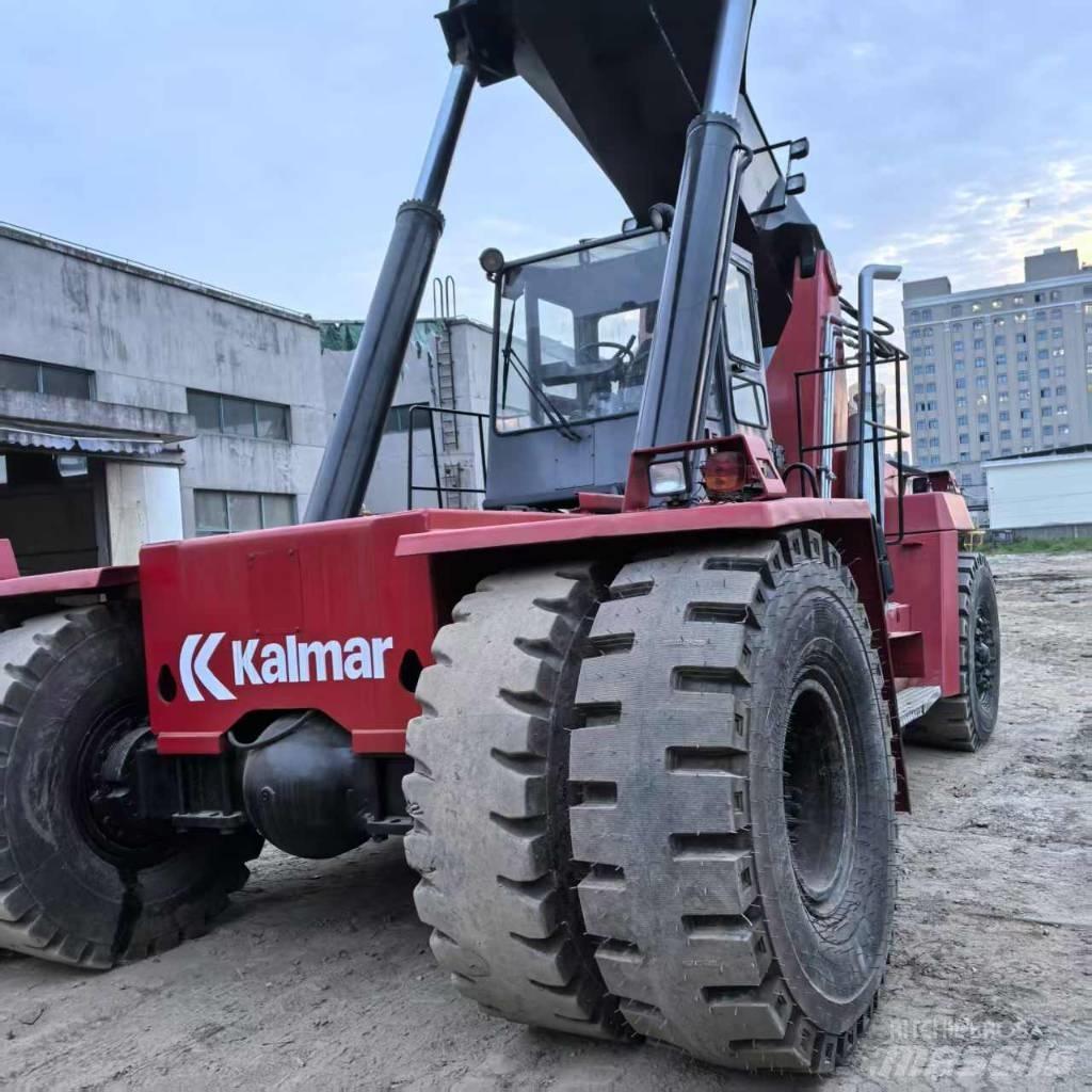 Kalmar DRF 450 Reach Stackers