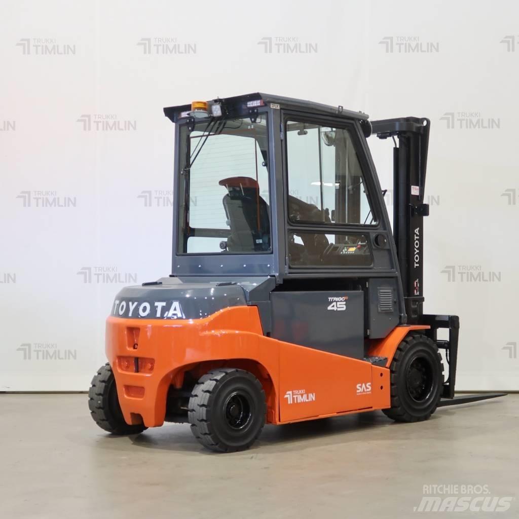 Toyota 8FBMT45 Electric Forklifts