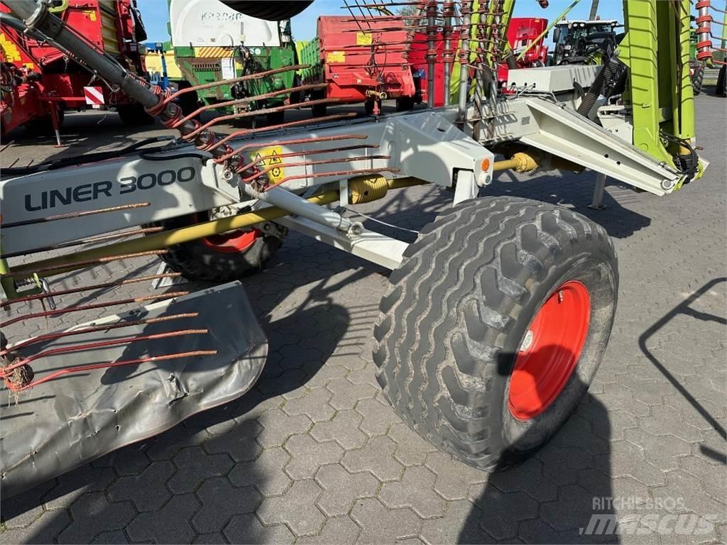 CLAAS Liner 3000 Swathers/ Windrowers