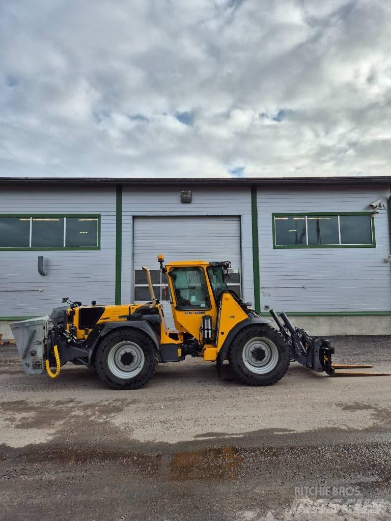 Wille 665 Compact tractors