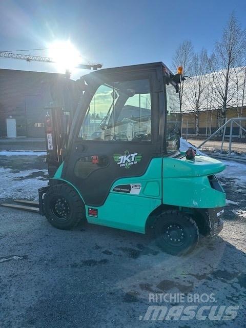Mitsubishi FD25N3 Diesel Forklifts
