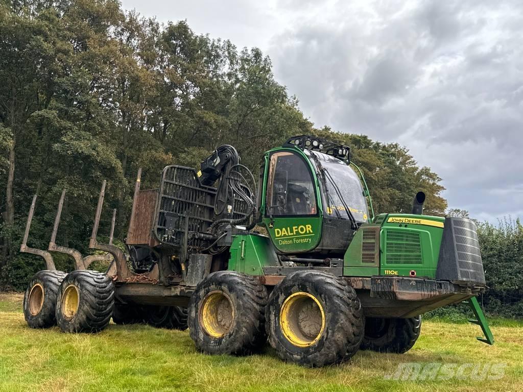 John Deere 1110 E Forwarders