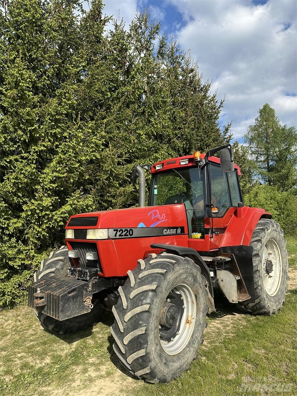 CASE 7220 Tractors