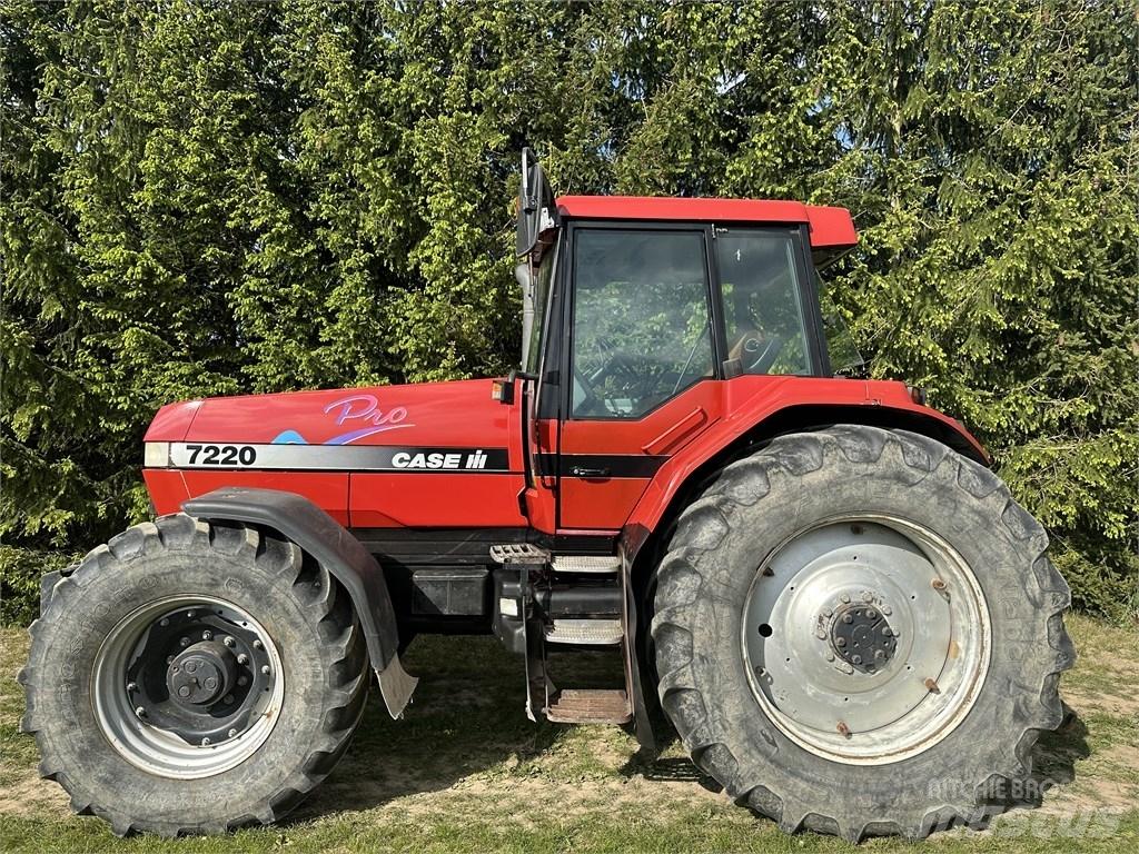 CASE 7220 Tractors