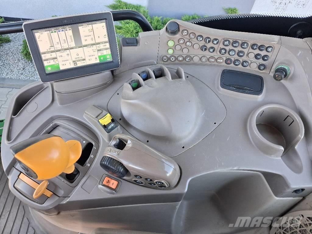 John Deere 6110 R Tractors