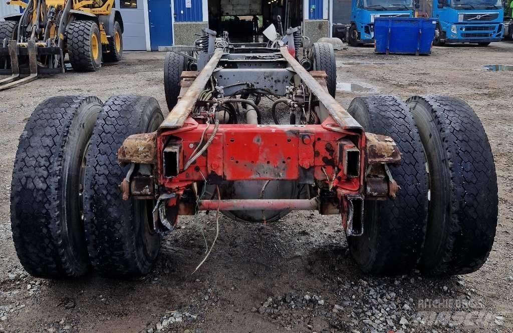 Scania 3-serie Cab & Chassis Trucks