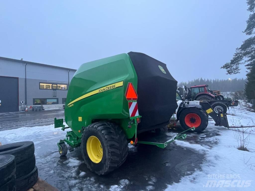 John Deere V451R Round Balers
