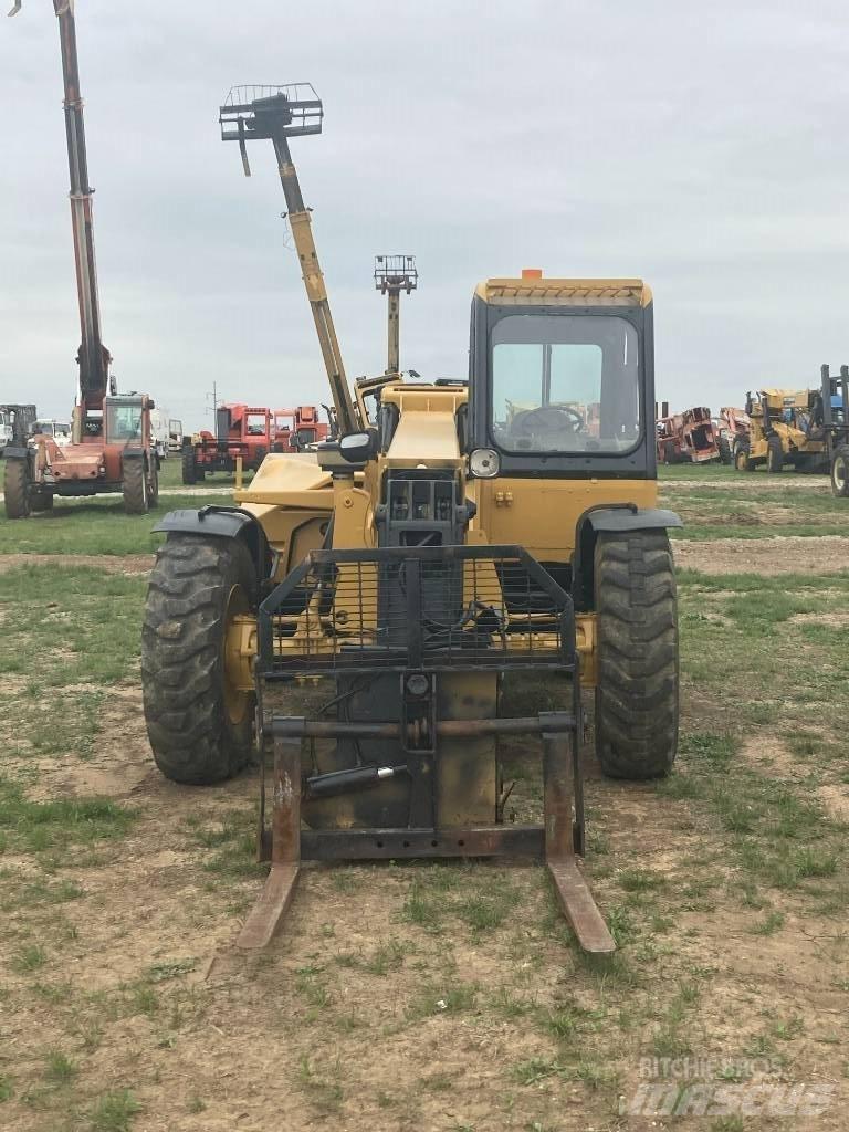 CAT TH83 Telescopic Handlers