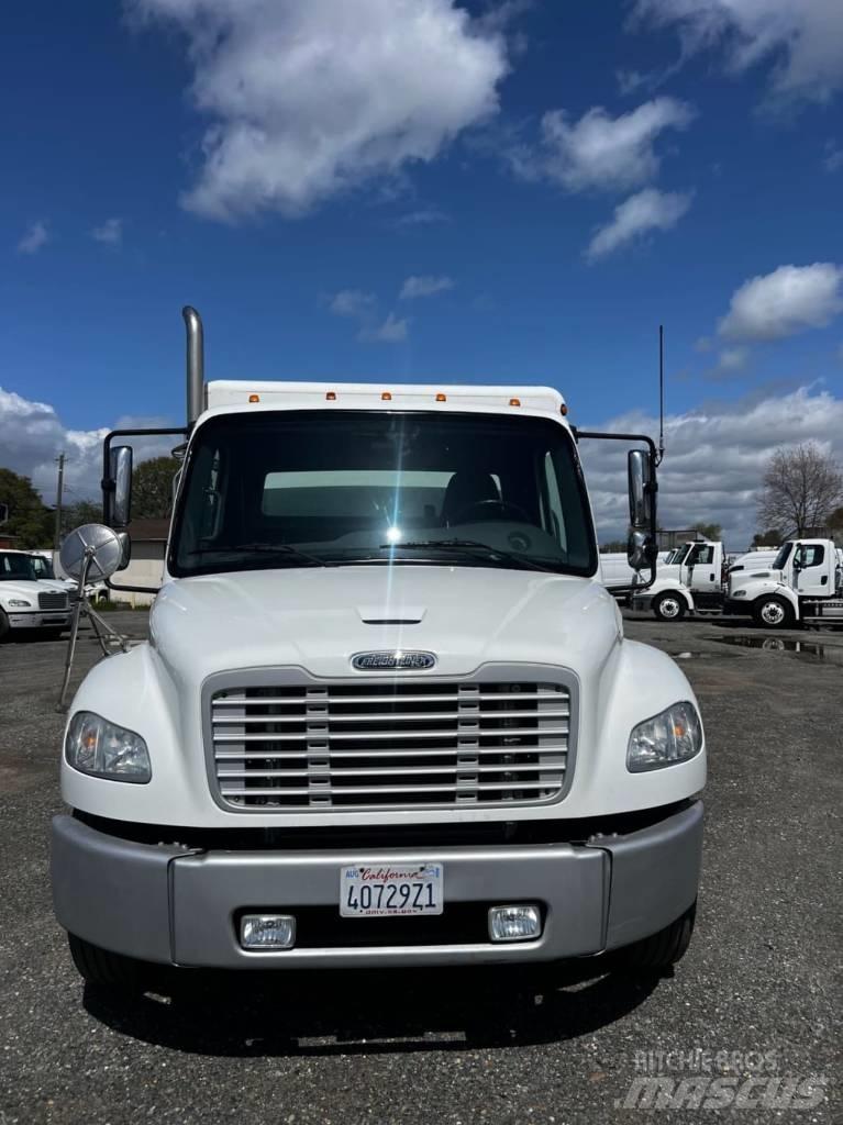 Freightliner M2 106 Beverage Trucks