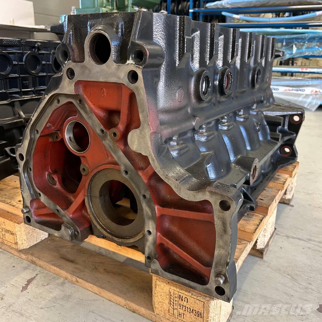 New Holland TM 120 Engines