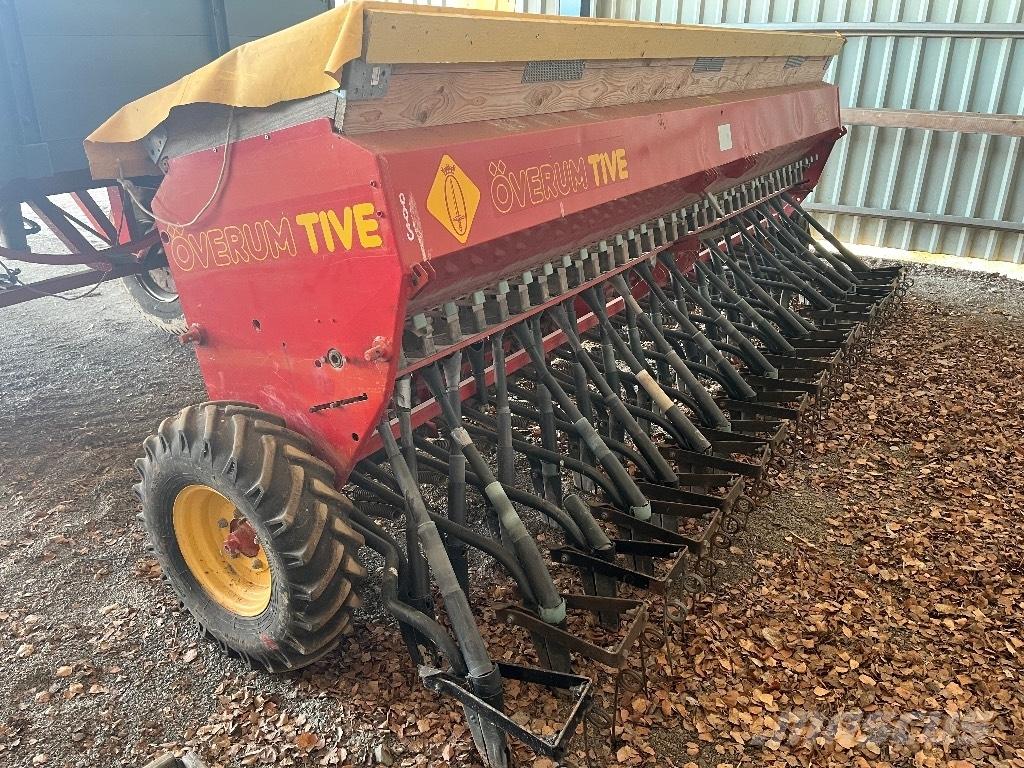 Överum D840 Farm Drills