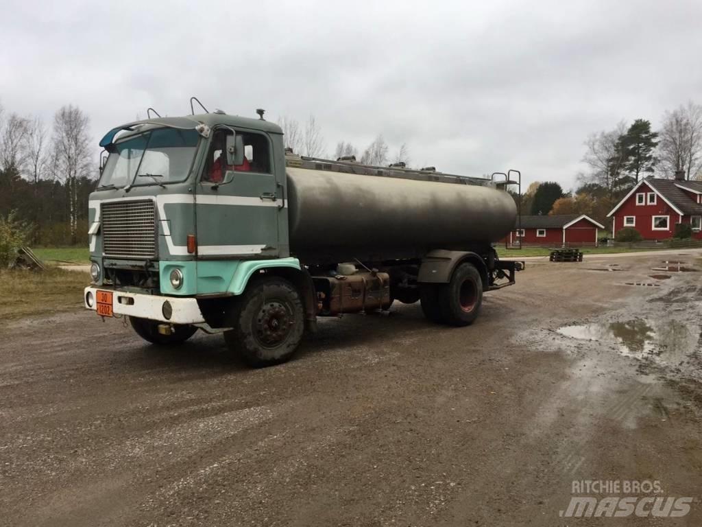 Volvo F 88 Tank Trucks